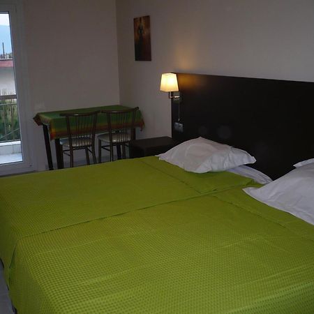 Big Dino'S Galini Apartman Aszproválta Kültér fotó
