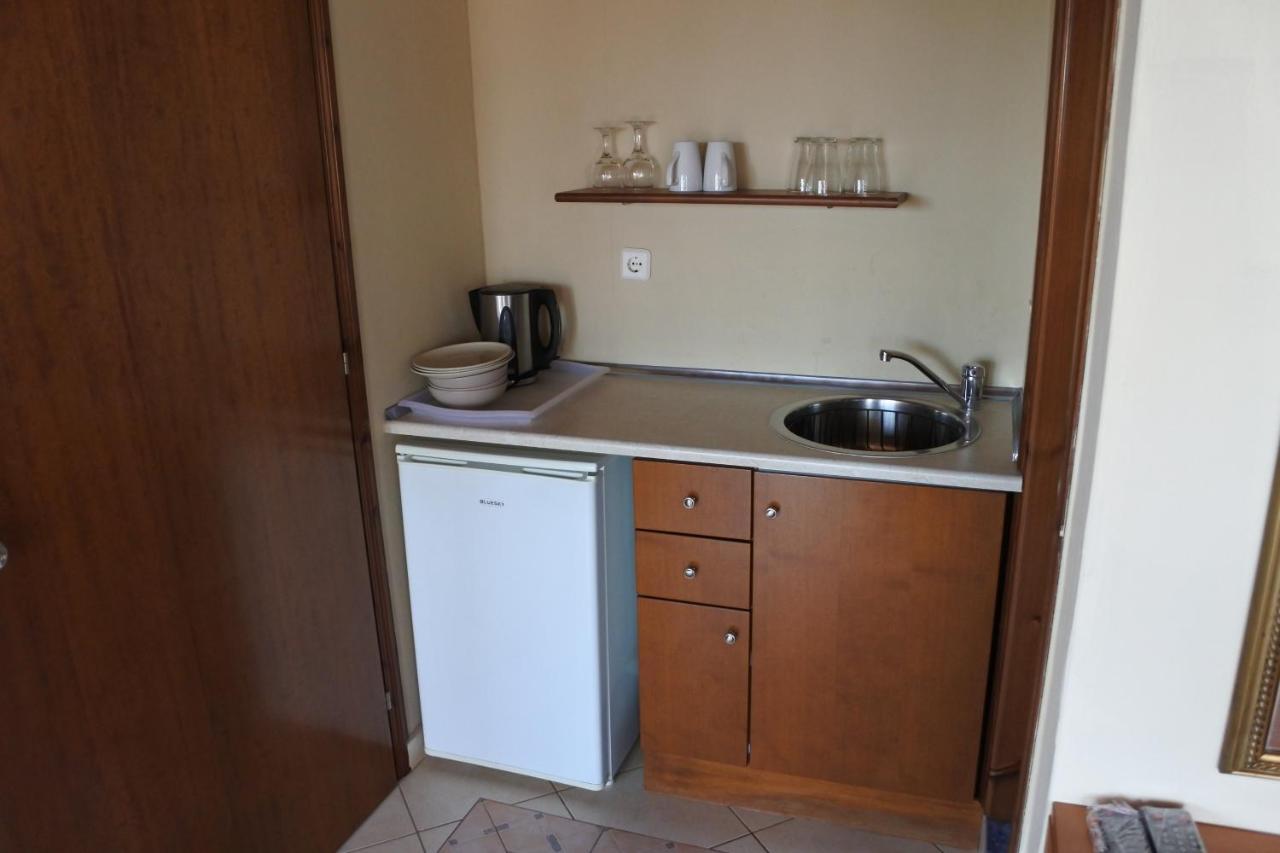 Big Dino'S Galini Apartman Aszproválta Kültér fotó